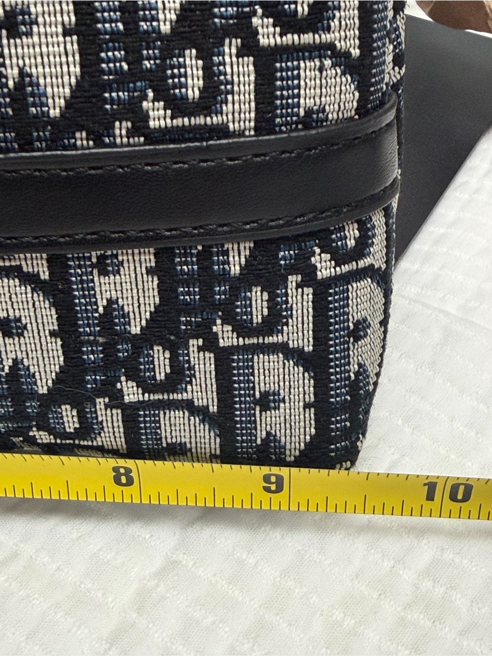 Navy and Cream Small Shoulder Bag - Picture 5 of 7